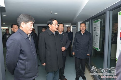 省委副书记欧阳坚在甘肃农业大学宣讲十八届六中全会精神