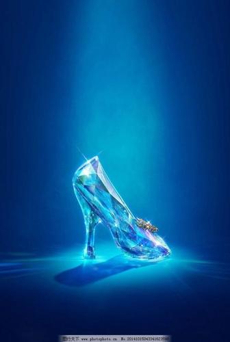 蓝色的水晶鞋简笔画