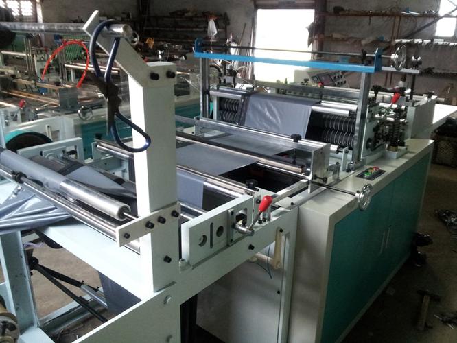 快递袋制袋机 全自动快递袋生产设备 快递袋设备供应 快递包装袋生产