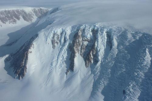 南极洲 新西兰 wellington 横贯南极山脉 山峰 在 wellington 横贯