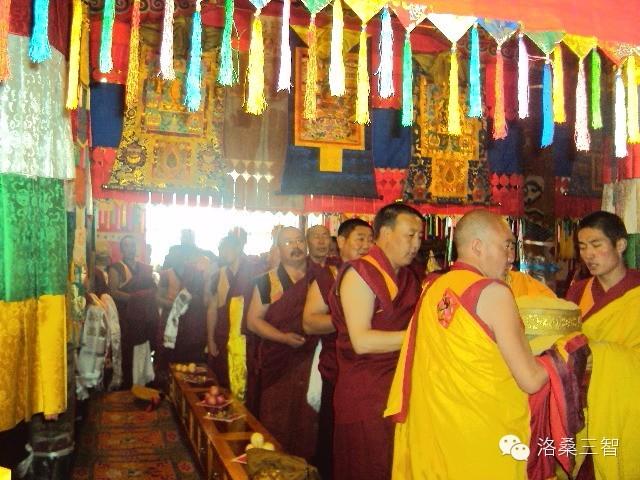 第九世丹津呼图克图活佛简介