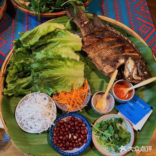 西丽兰纳(版纳特色菜)菜包鱼图片
