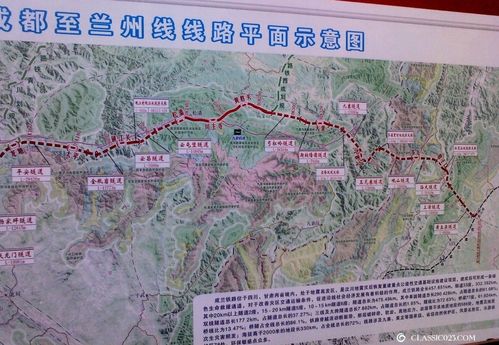 看看成兰铁路隧道都挖通了.