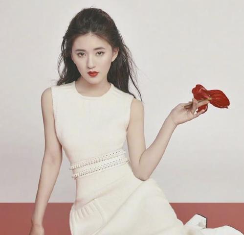 毛戈平化妆术也翻车?赵露思变成了乔欣,这谁能认得出