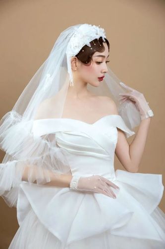 6月最新优雅减龄白纱新娘造型