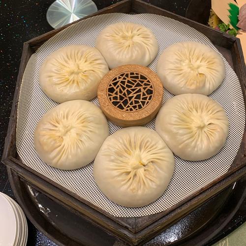 风马牛靖江蟹黄汤包6只720g孩子儿童营养早餐灌汤大包子120g/只