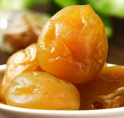 青梅散装果脯 果干类蜜饯休闲零食批发 10斤