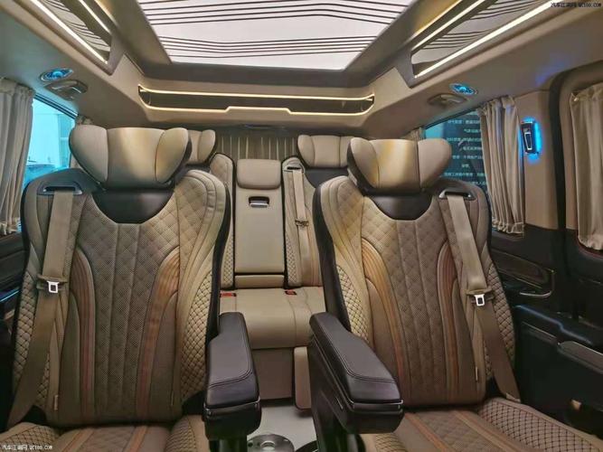 新国六奔驰v级v260l加长版改装七座现车