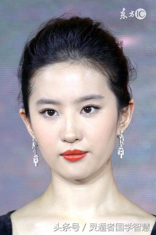 不论大小,要轮廓分明,喜白过面,水耳,土耳,金耳,牛耳,圆棋耳,贴脑耳