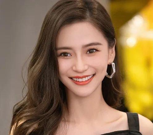 angelababy19岁的混血嫩模妆放到现在是什么水平咋都在模仿她