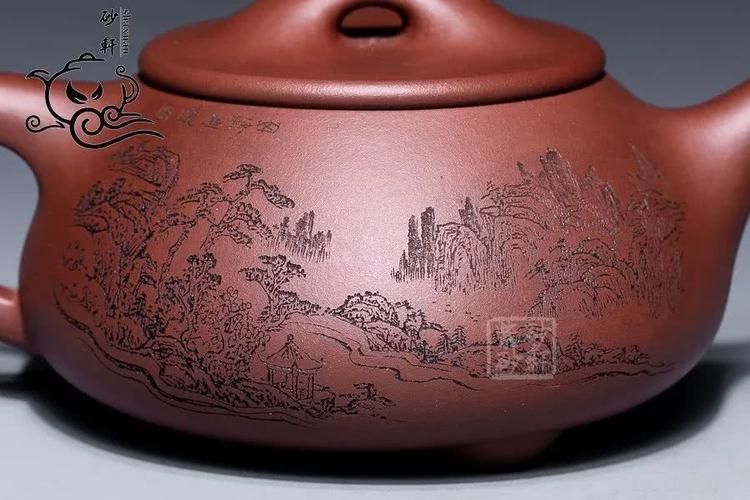 钱丽媛,王福军这两位紫砂大师就经常邀请陈宏林为其作品做刻绘装饰