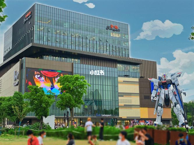 打卡lalaport_上海金桥lalaport(kkv店)自由行热门攻略_上海街拍_出行