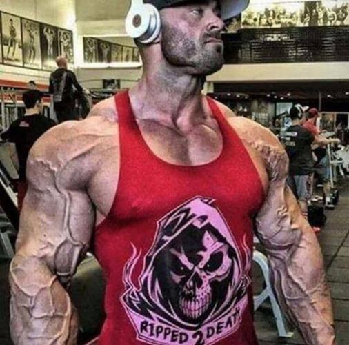 全身肌肉爆筋是什么体验?膨胀的血脉吓死人