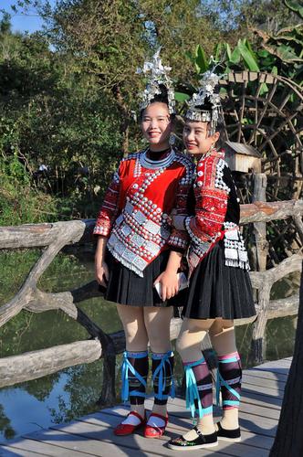 黔东南苗族侗族服饰民族风