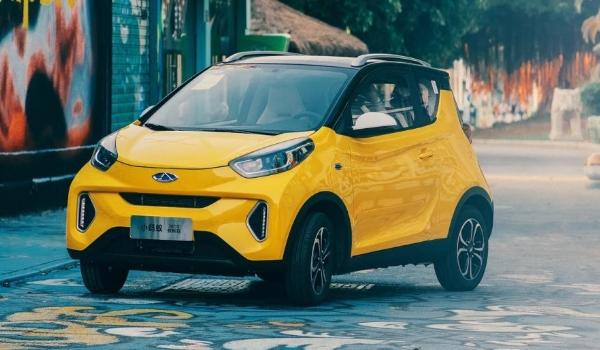 奇瑞小蚂蚁可以分期吗全款落地比分期少3000左右分期总花费大概684