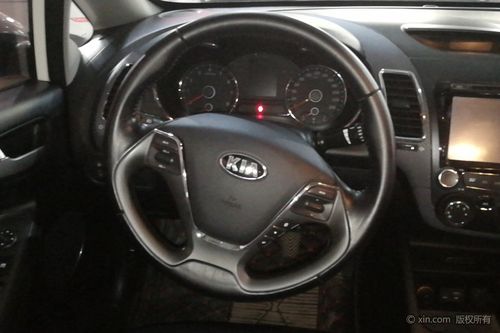 起亚k3方向盘