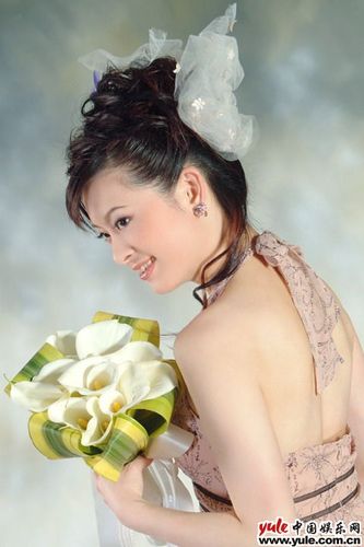 刘真_明星档案_写真_图片_资料_照片_中国娱乐网