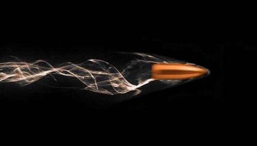 在太空中开一枪,子弹是否能永不停止地飞行?准确答案有两种