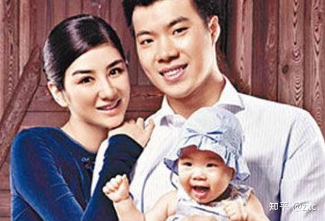 黄奕霸气宣言:我的实力不允许我的男朋友坐经济舱