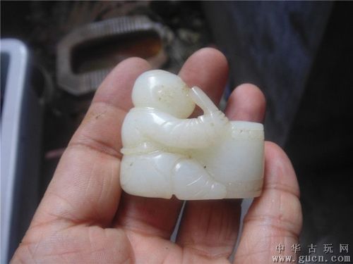 明代羊脂白童子敲鼓一口价