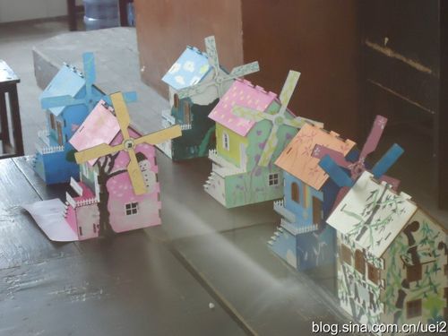 "缤纷童年"涂装木屋模型