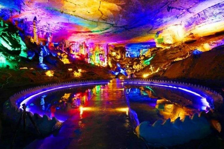 贵州铜仁旅游十大景点排名 九龙洞是什么样的溶洞