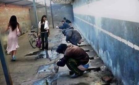 为什么印度人上厕所用手不用纸看过之后觉得有点道理