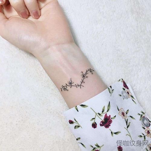 小清新手腕纹身图案