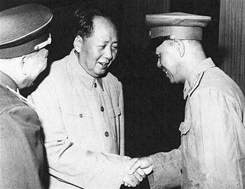 岳振华:我军唯一大校军衔营长,高层特批:击落一架敌机