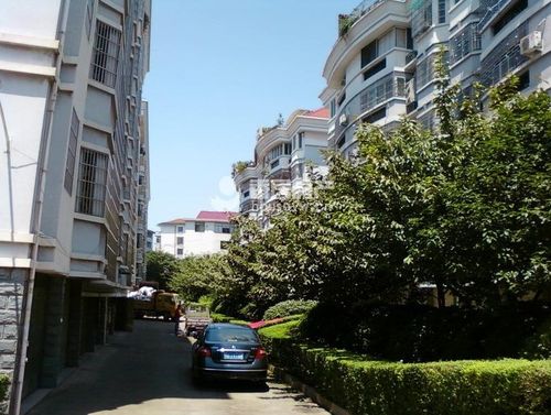 凤凰山小区195平266万凤凰山