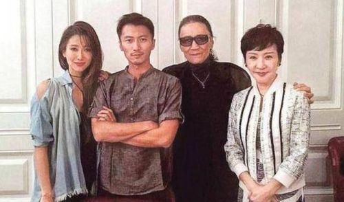 谢霆锋坦言与谢贤和解美食成为与父母交流契机