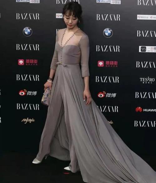 白百何活动旧照火了,2小时流量超过25万,气质状态有争议