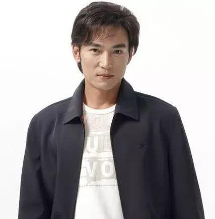 他对外介绍时首先是位中国人,其次才是一个演员