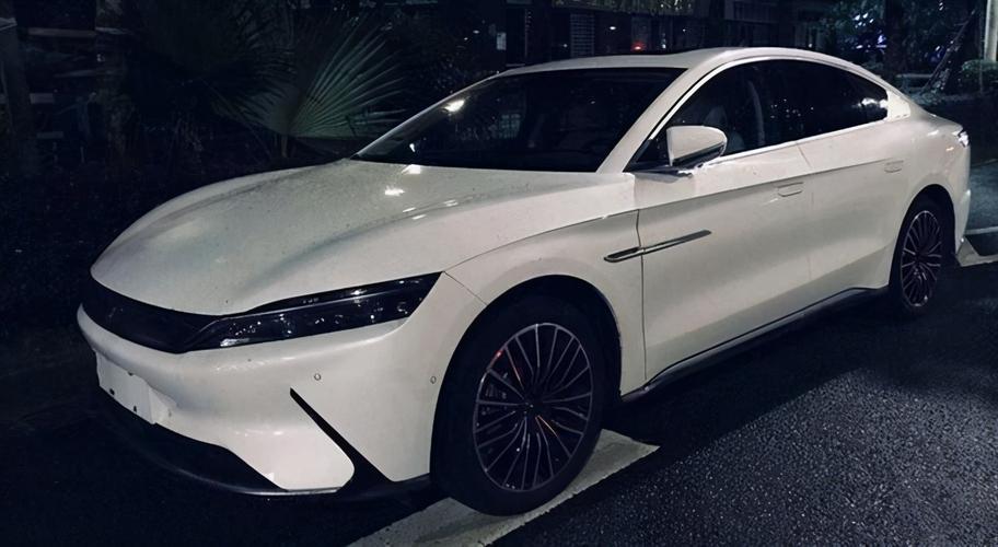 比亚迪汉ev你可能不知道的功能