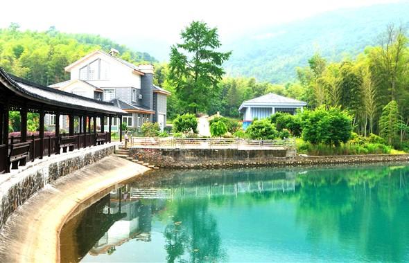 行尽江南是宜兴,慢行湖父深醉氧