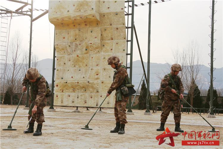 第82集团军某旅春节过后训练浪潮席卷练兵场