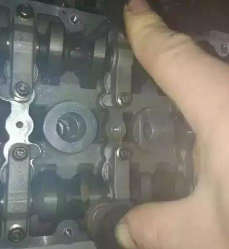 上汽名爵mg3发动机正时校对方法