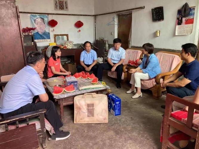 临城县举行"家校互联 暑期大家访"座谈会_张冀峰