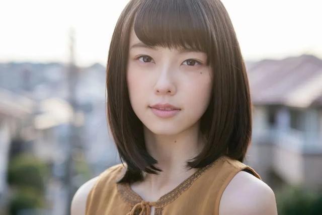 加藤小夏夕阳下美颜写真小鉴
