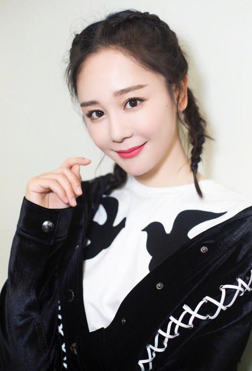 海陆36(演员,前男友于小彤)