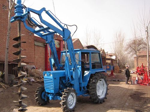 拖拉机改装吊车 钻孔立杆车 钻孔立杆两用机厂家商品大图