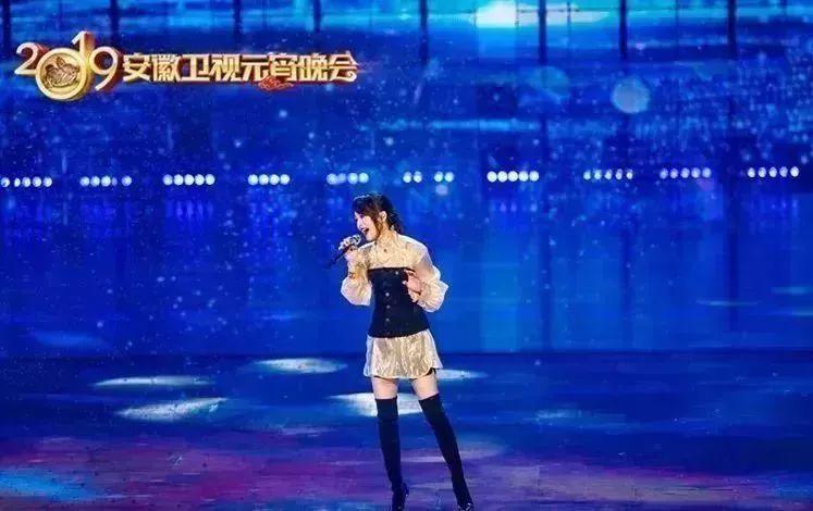 【安徽卫视元宵晚会精彩回顾】张杰李荣浩张韶涵嗨翻全场,汪苏泷唱歌