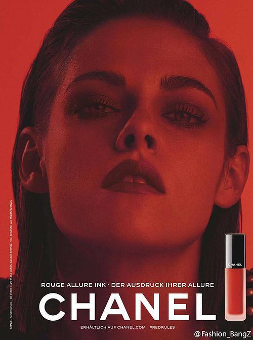 看暮光女代言香奈儿的彩妆广告,怎么一脸不情愿化.