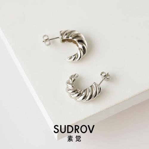 素觉2021年新款纯银耳环女潮时尚牛角包耳钉简约气质耳饰小众耳坠