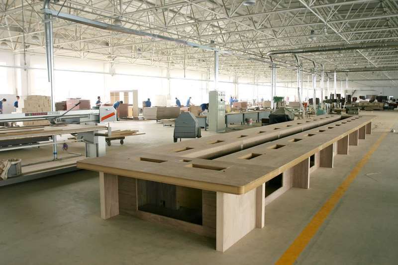 北京西三旗家具厂车间承载年轻人"智造"创业梦