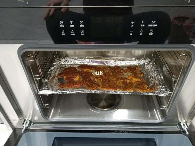 用蒸烤一体的集成灶烤肉