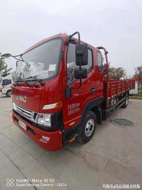 江淮骏铃v8云内发动机排半栏板车.