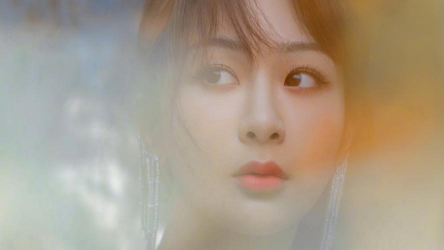 壁纸 明星壁纸 大陆明星壁纸 杨紫 宽屏壁纸 2019/05/08(1) (共39p)