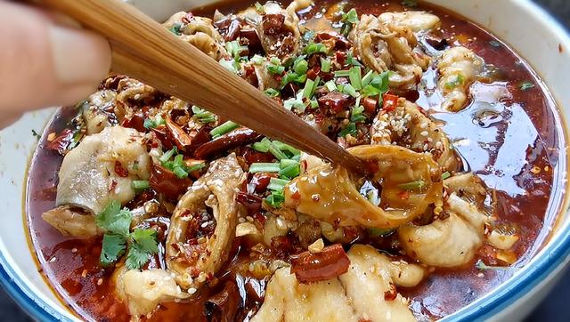 肥肠鱼的家常做法,麻辣鲜嫩,色香味俱全,你吃过吗?