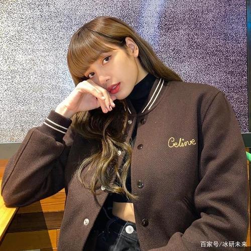 lisa的ins风照片是怎么样的?这也太好看了,张张都是